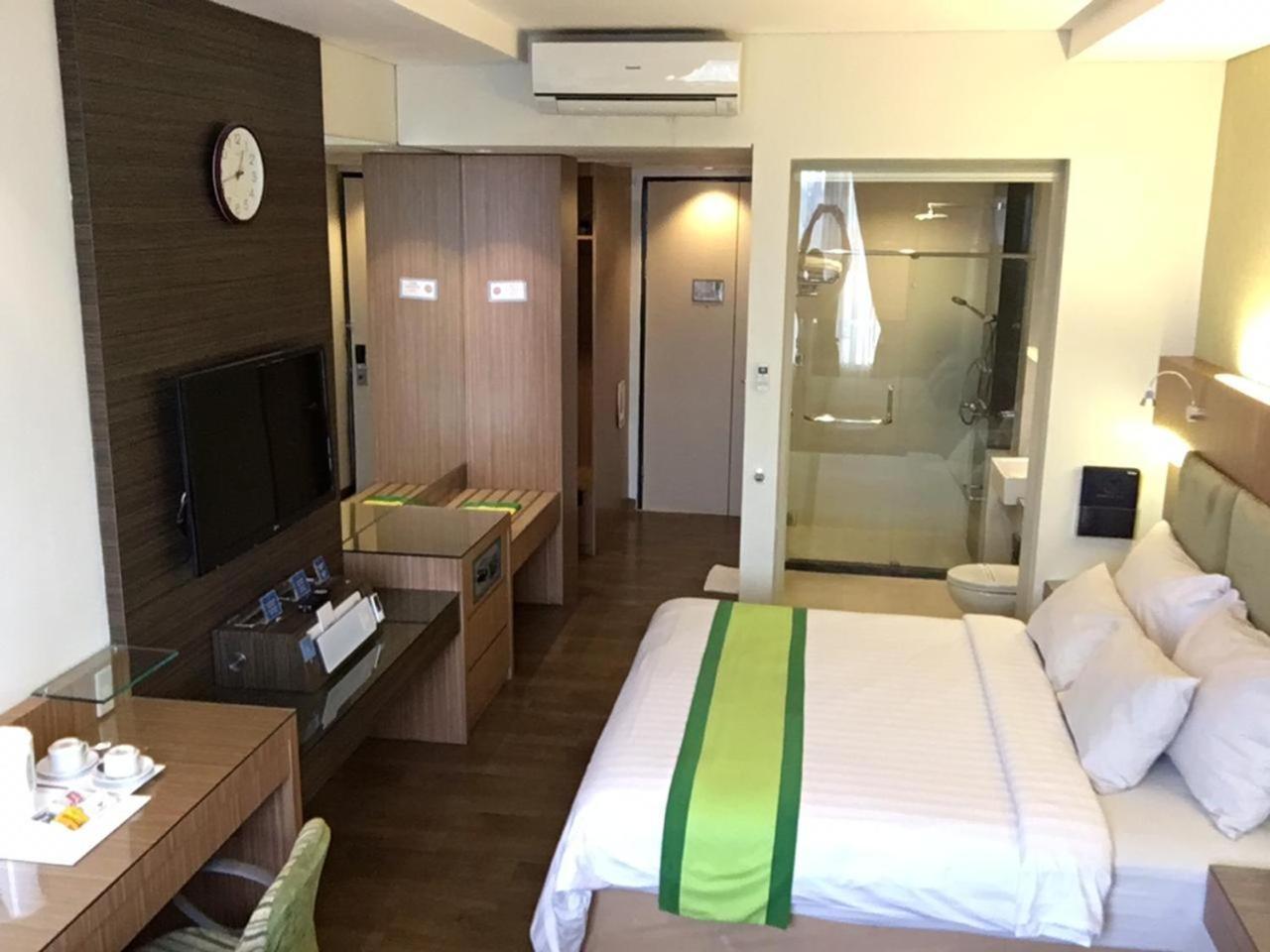 Hotel Wisata Niaga Purwokerto Exterior foto