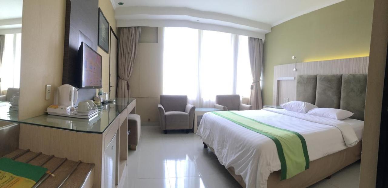 Hotel Wisata Niaga Purwokerto Exterior foto
